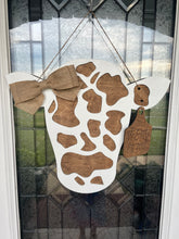 Load image into Gallery viewer, Cow Face Wood Door Hanger
